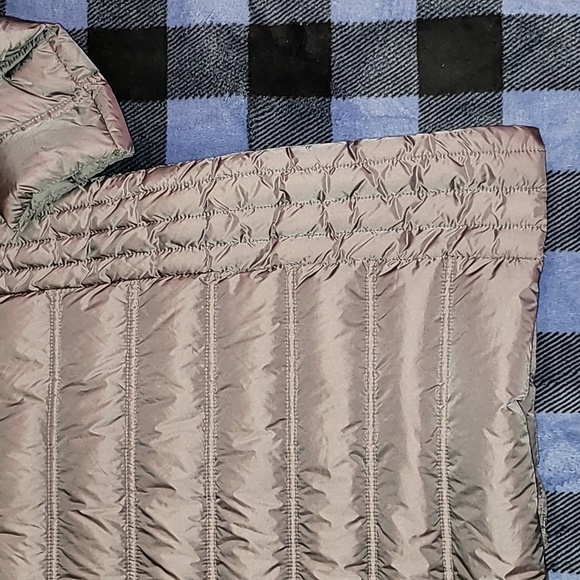 COPY - Michael Kors. Packable Down fill Parka. Like-new/ never worn. Women's s… - Picture 14 of 16